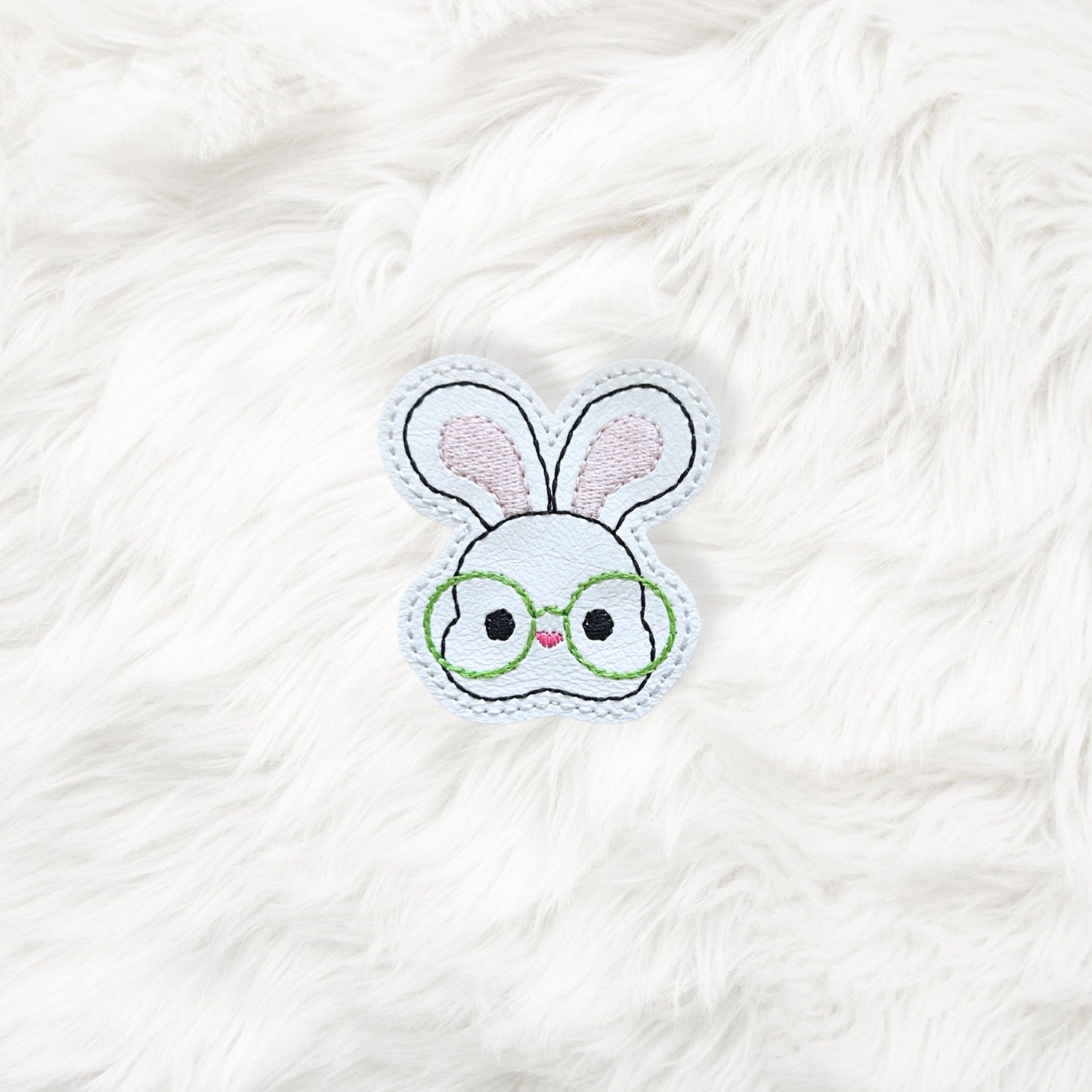 ITH 4x4 Bunny Glasses Feltie