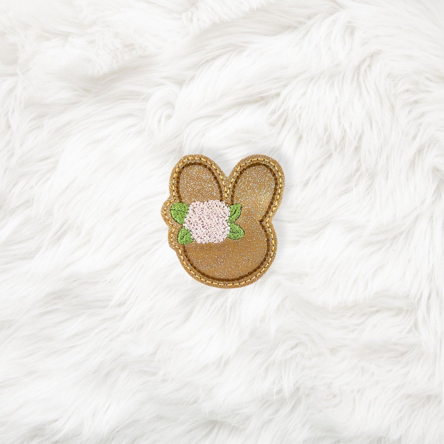 ITH 4x4 Bunny Rose Feltie