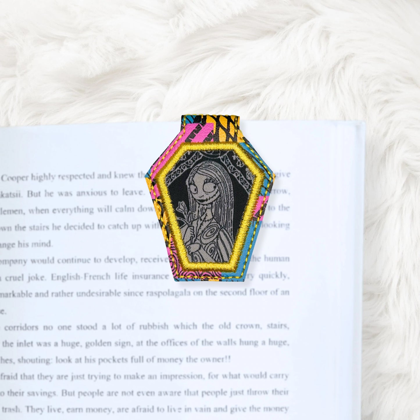 ITH 4x4 Coffin Appliqué Foldover Magnetic Bookmark