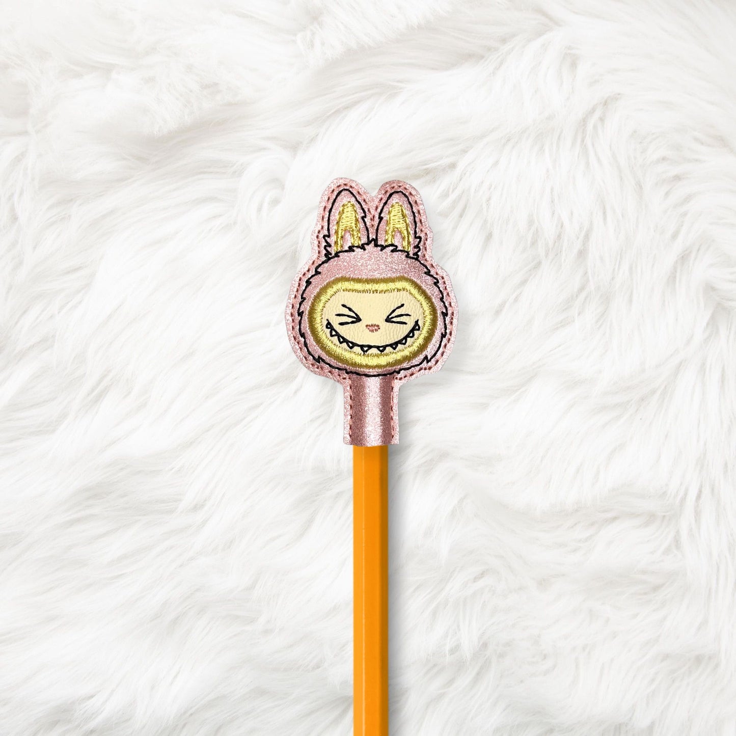 ITH 4x4 Fluffy Monster Pencil Topper