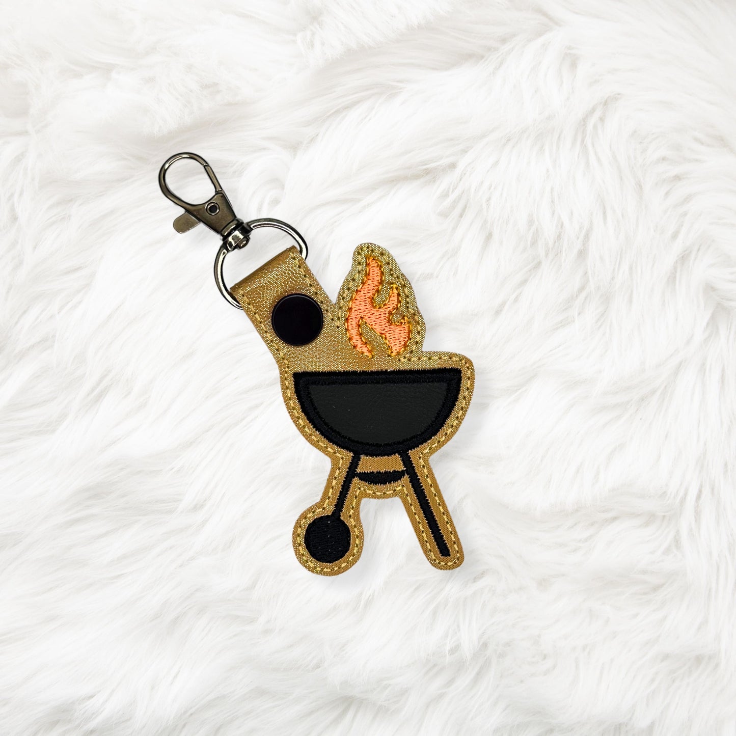 ITH 4x4 Appliqué Grill Snaptab/Eyelet