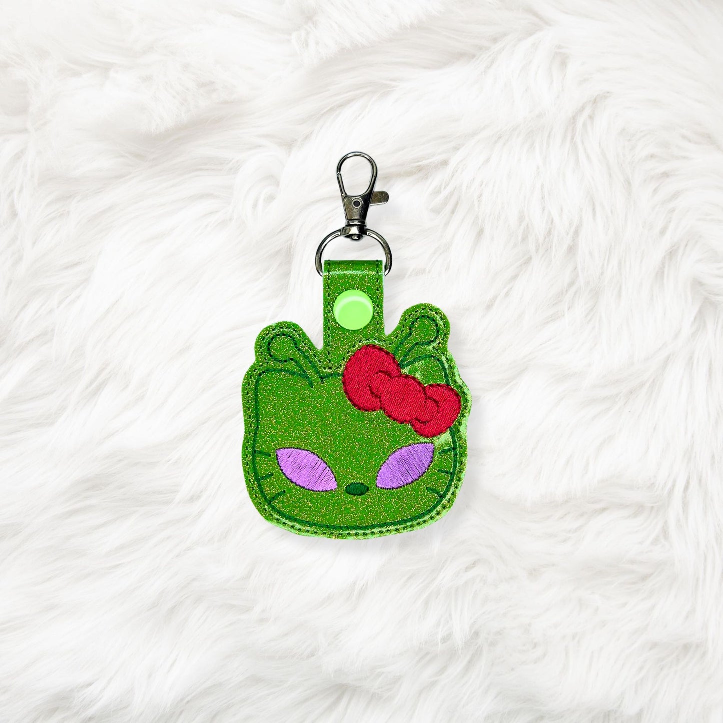 ITH 4x4 Kitty Alien Snaptab/Eyelet
