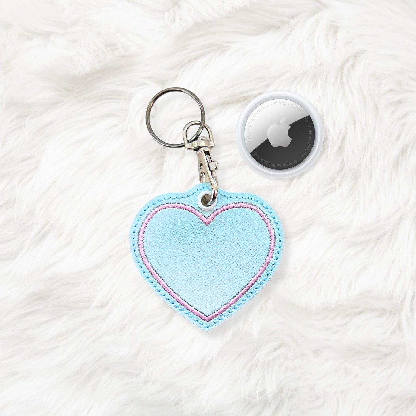 ITH 4x4 Heart Air Tag Holder