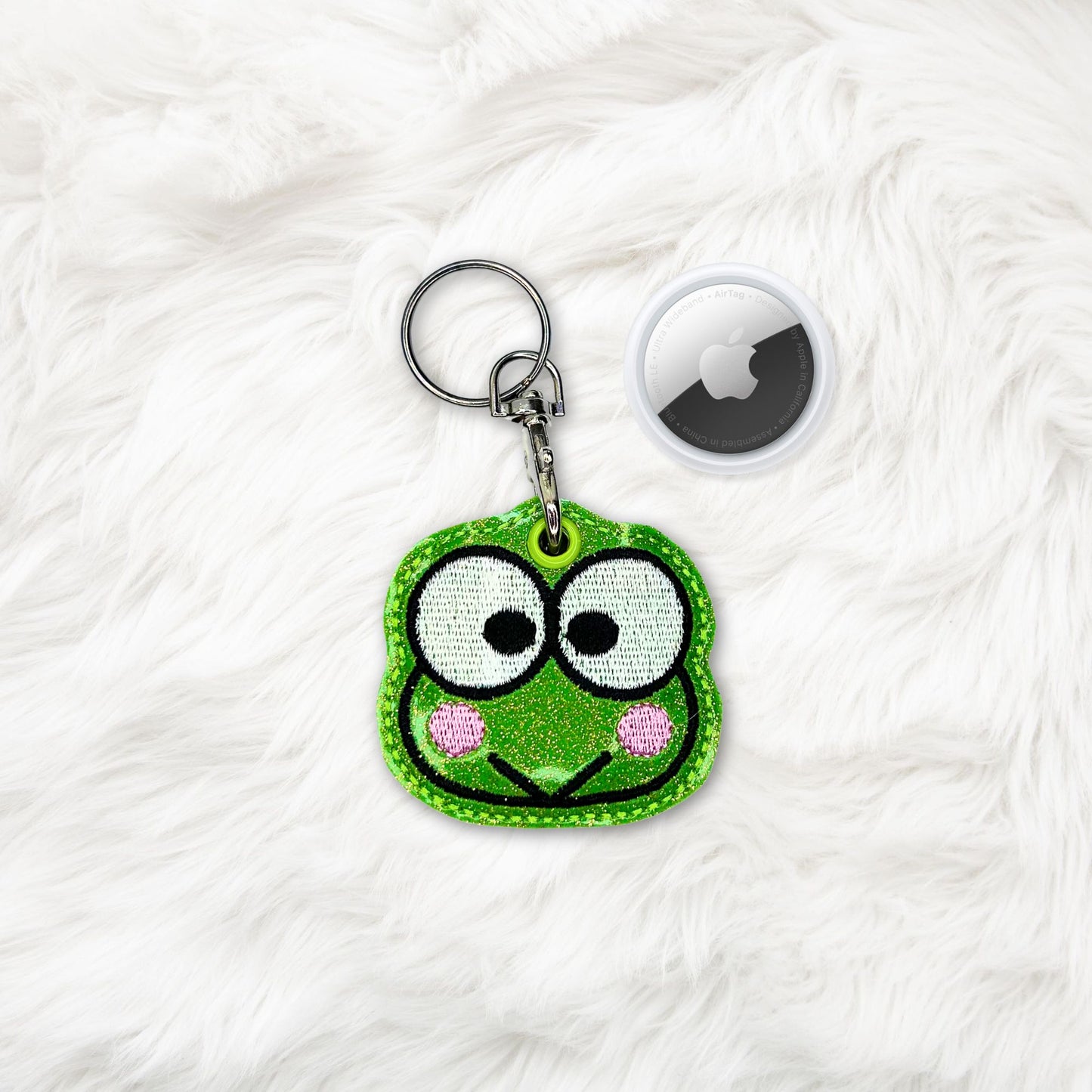 ITH 4x4 Kitty Friend Air Tag Holder