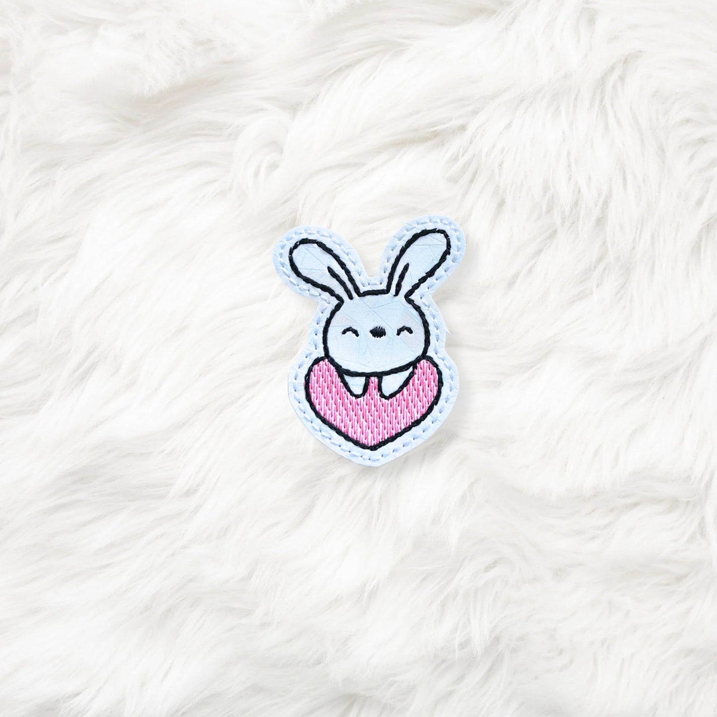 ITH 4x4 Love Bunny Feltie