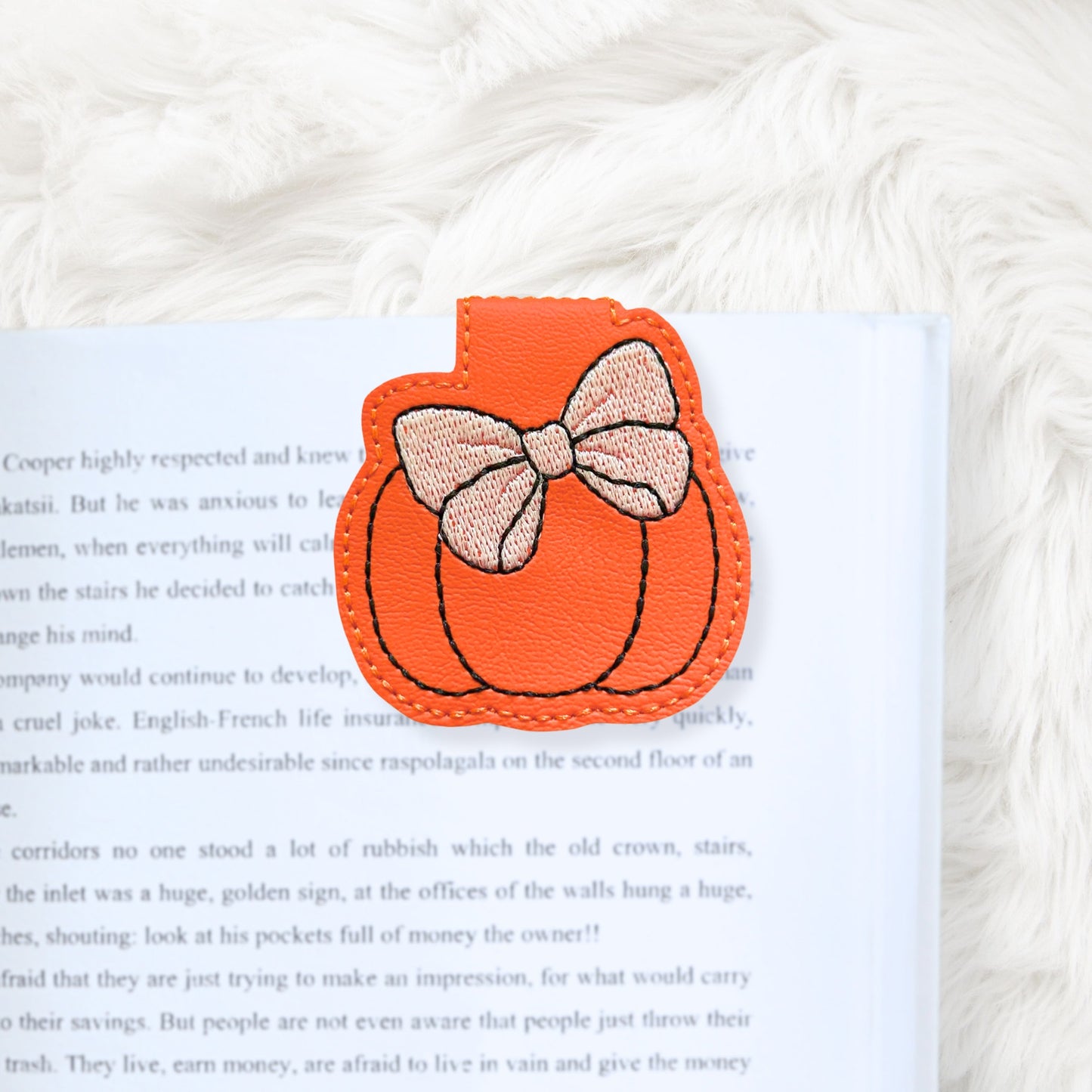 ITH 4x4 Pumpkin Bow Foldover Magnetic Bookmark