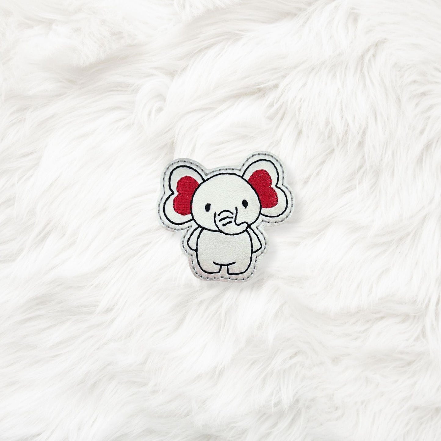 ITH 4x4 V Day Elephant Feltie