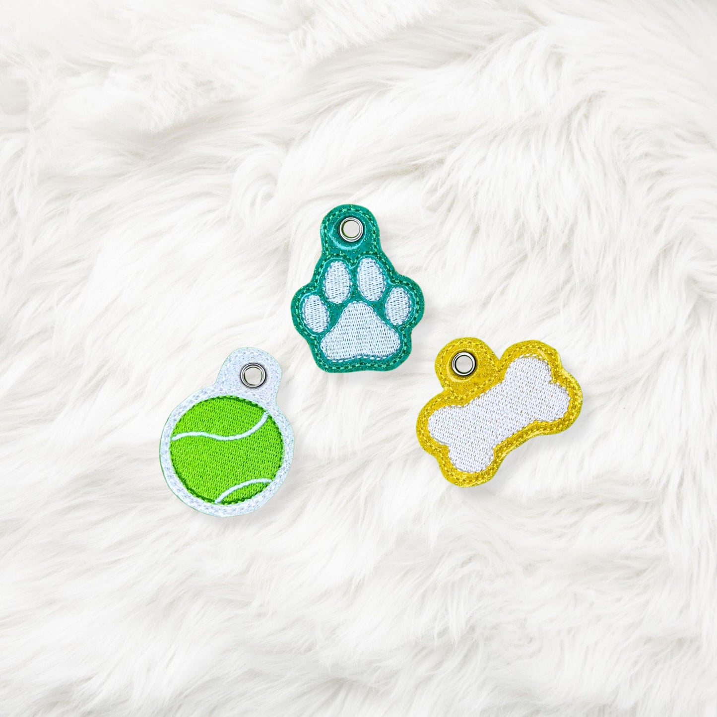 ITH 4x4 Dog Theme Zipper Pulls