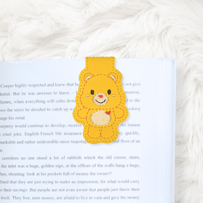 ITH 4x4 C Bear Foldover Magnetic Bookmark