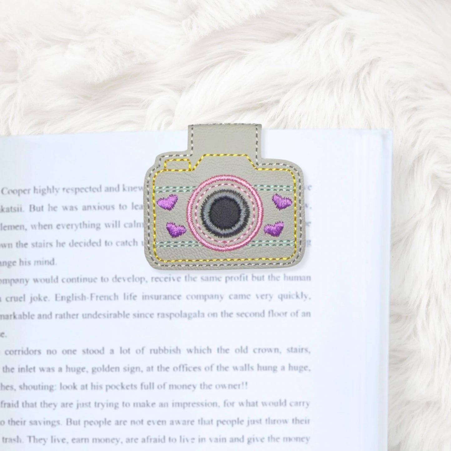 ITH 4x4 Camera Appliqué Foldover Magnetic Bookmark