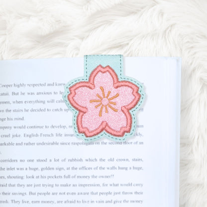 ITH 4x4 Cherry Blossom Appliqué Foldover Magnetic Bookmark