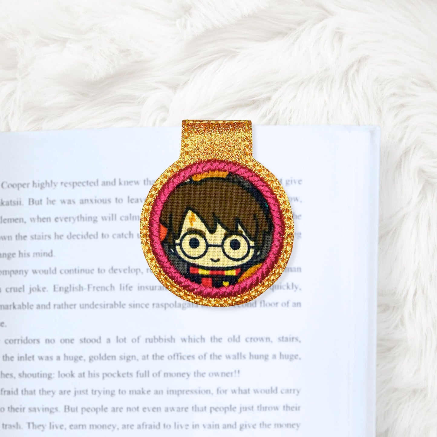ITH 4x4 Circle Appliqué Foldover Magnetic Bookmark