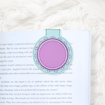 ITH 4x4 Lace Circle Appliqué Foldover Magnetic Bookmark