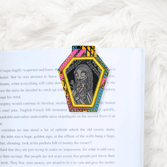 ITH 4x4 Coffin Appliqué Foldover Magnetic Bookmark