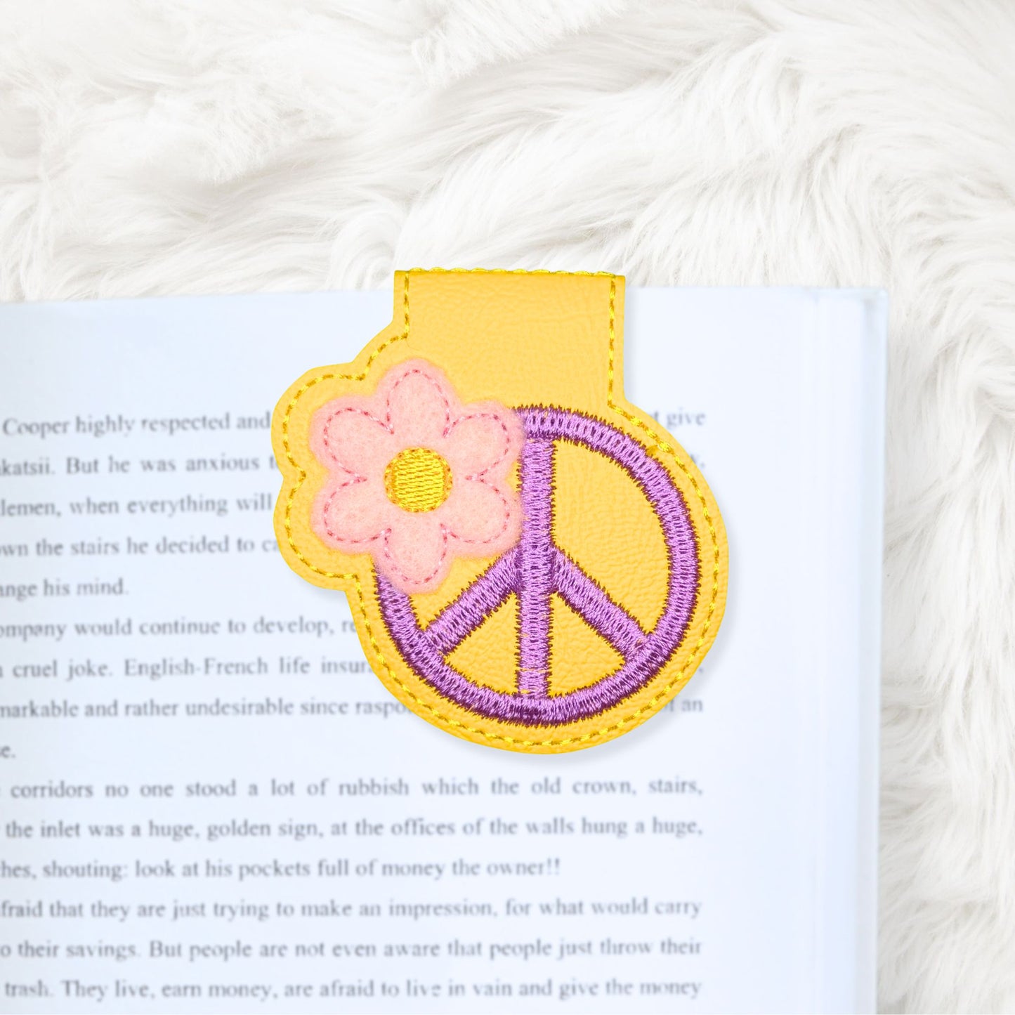 ITH 4x4 Floral Peace Appliqué Foldover Magnetic Bookmark