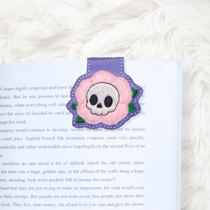 ITH 4x4 Floral Skull Appliqué Foldover Magnetic Bookmark