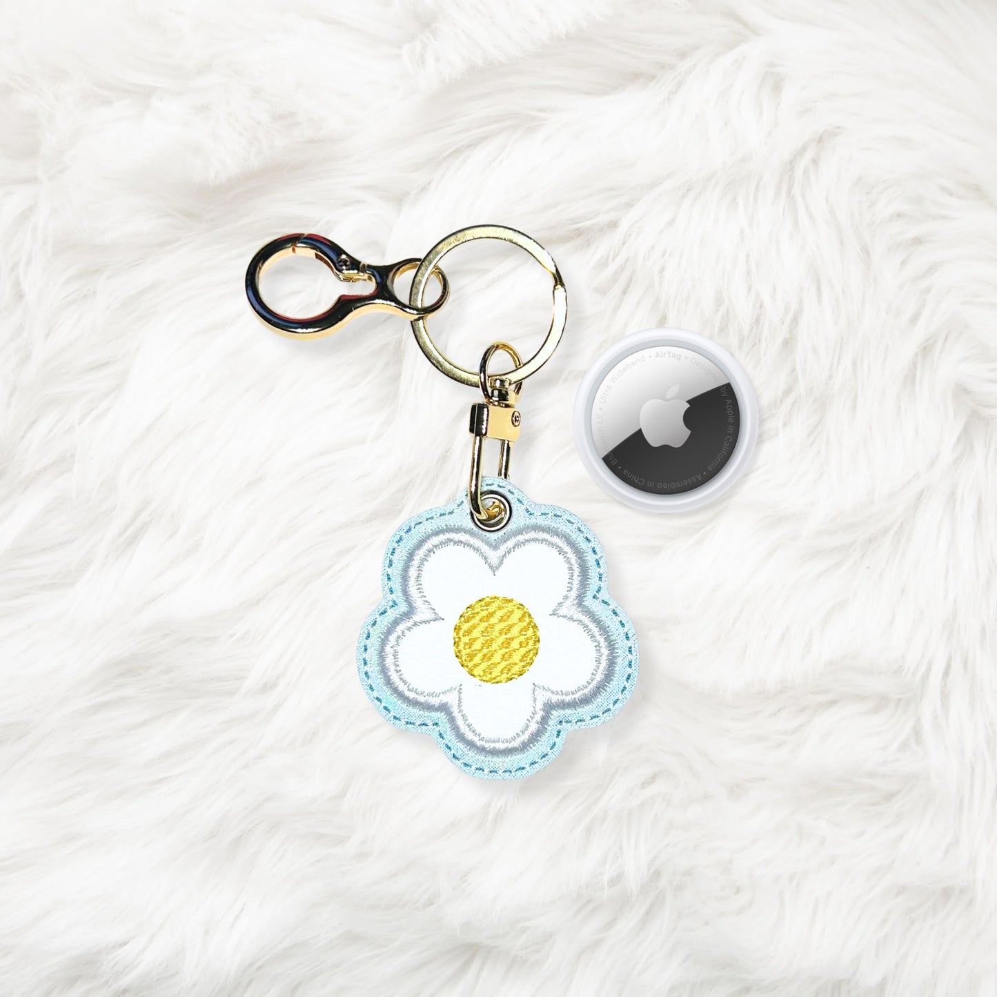 ITH 4x4 Flower Appliqué Air Tag Holder