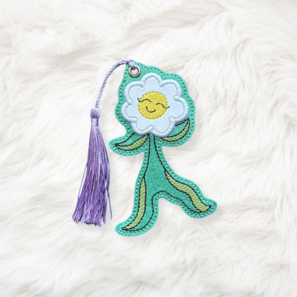 ITH 5x7 Flower Applique Bookmark