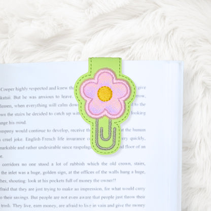 ITH 4x4 Flower Appliqué Paperclip Foldover Magnetic Bookmark