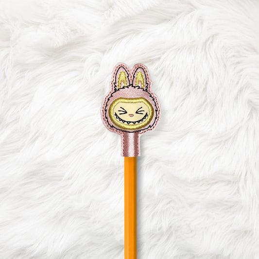 ITH 4x4 Fluffy Monster Pencil Topper