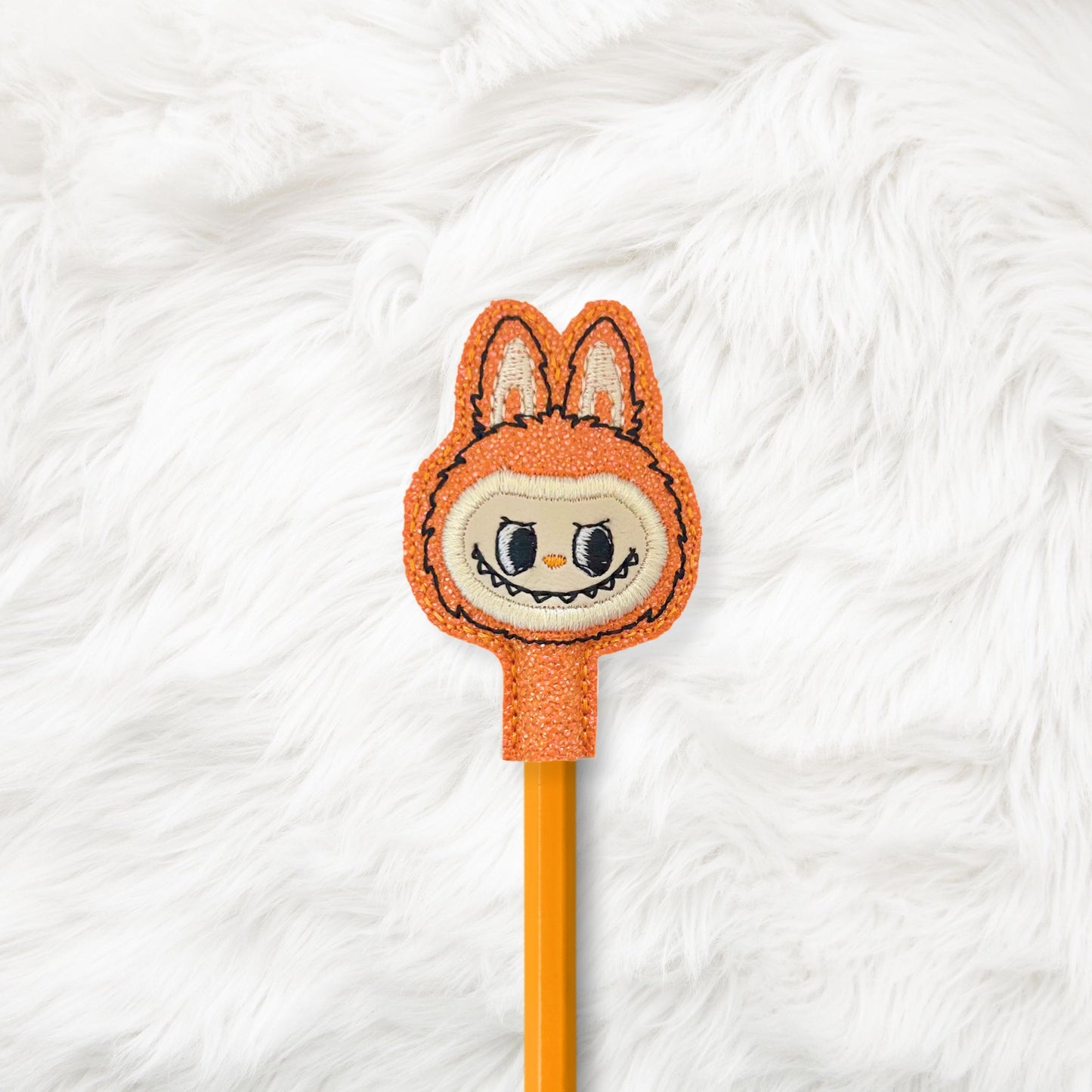 ITH 4x4 Fluffy Monster Pencil Topper