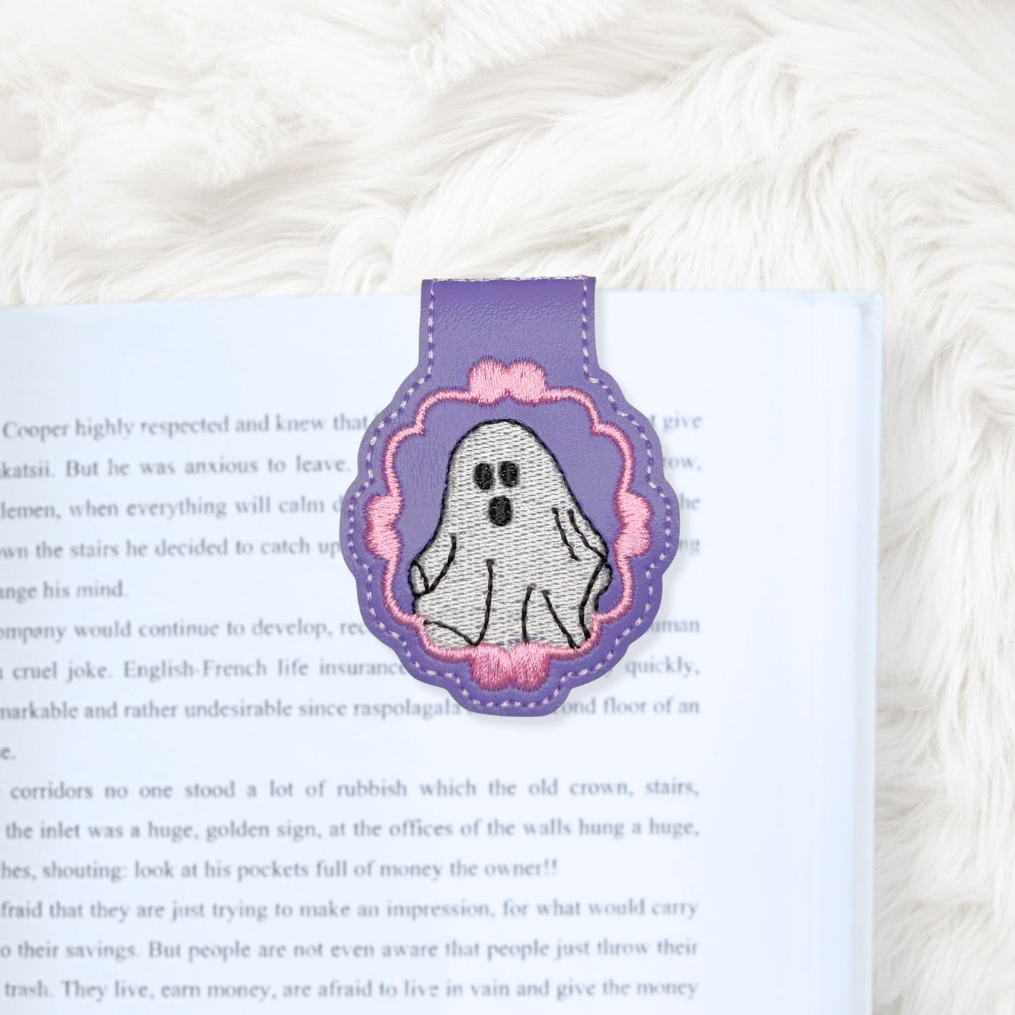 ITH 4x4 Ghost Frame Foldover Magnetic Bookmark