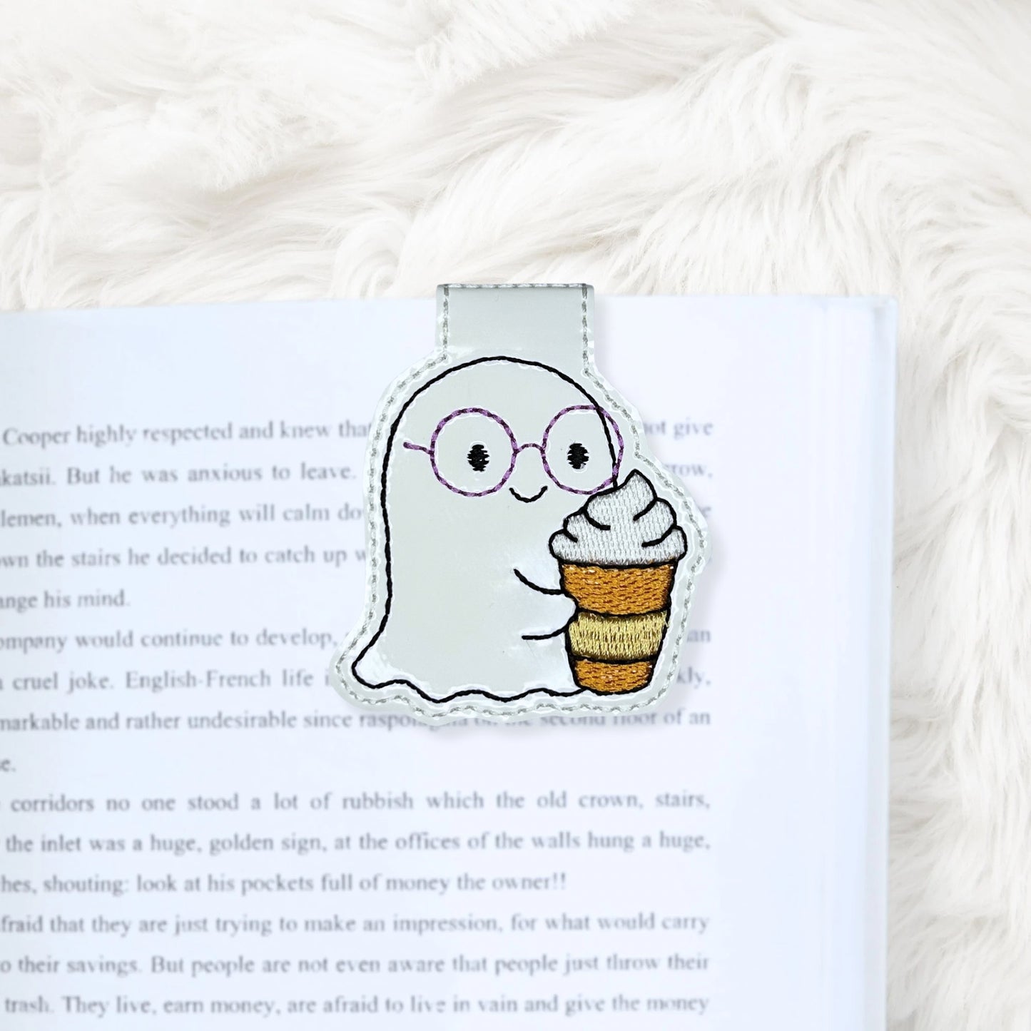 ITH 5x7 Ghost Frappe Foldover Magnetic Bookmark