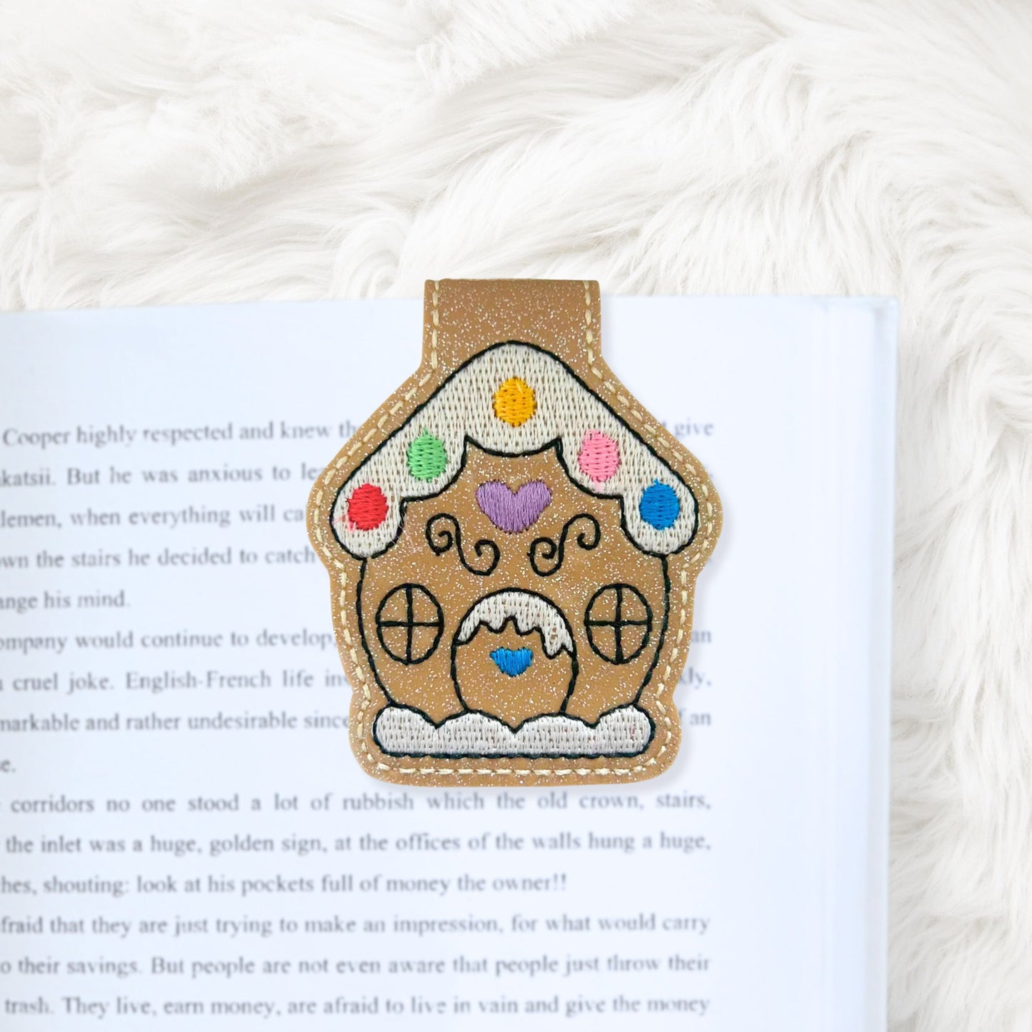 ITH 5x7 Gingerbread House Foldover Magnetic Bookmark