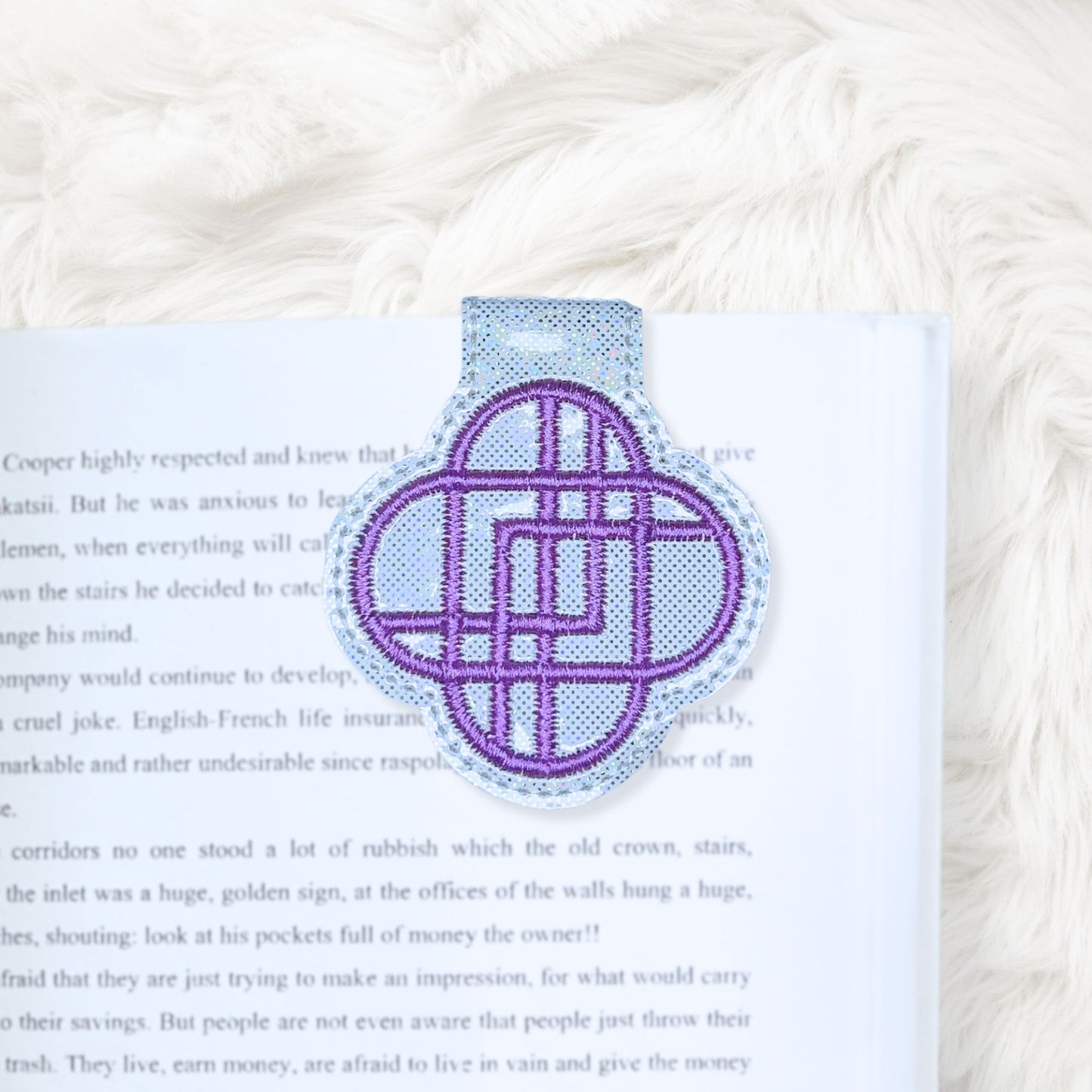 ITH 4x4 D Hunter Logo Foldover Magnetic Bookmark