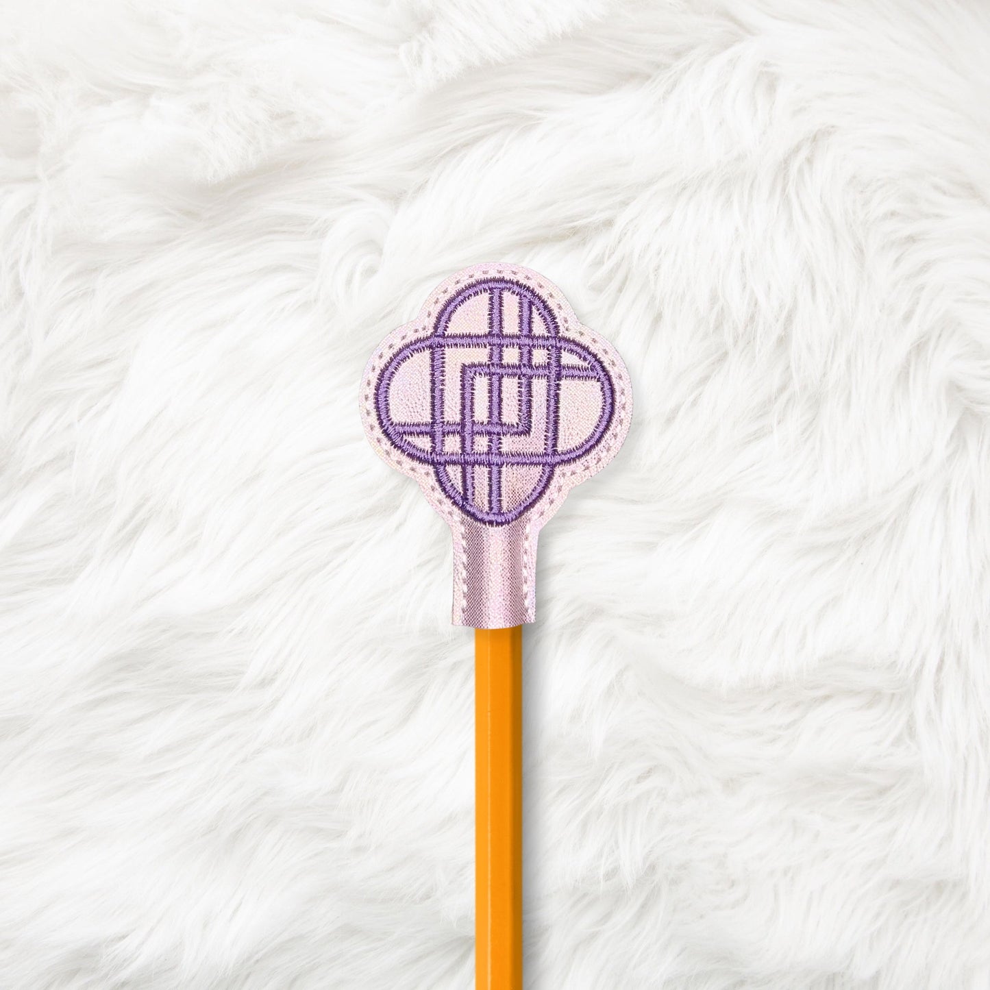 ITH 4x4 D Hunter Logo Pencil Topper