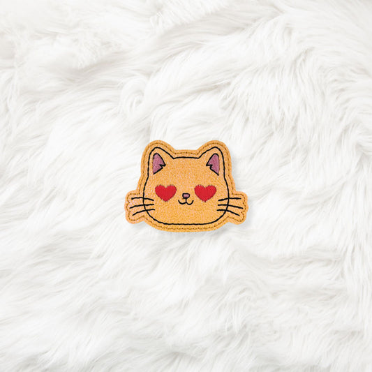 ITH 4x4 Heart Eyes Kitten Feltie