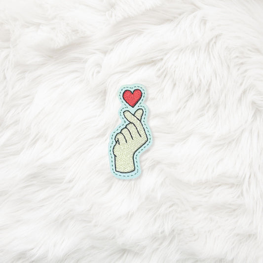 ITH 4x4 Heart Hand Feltie