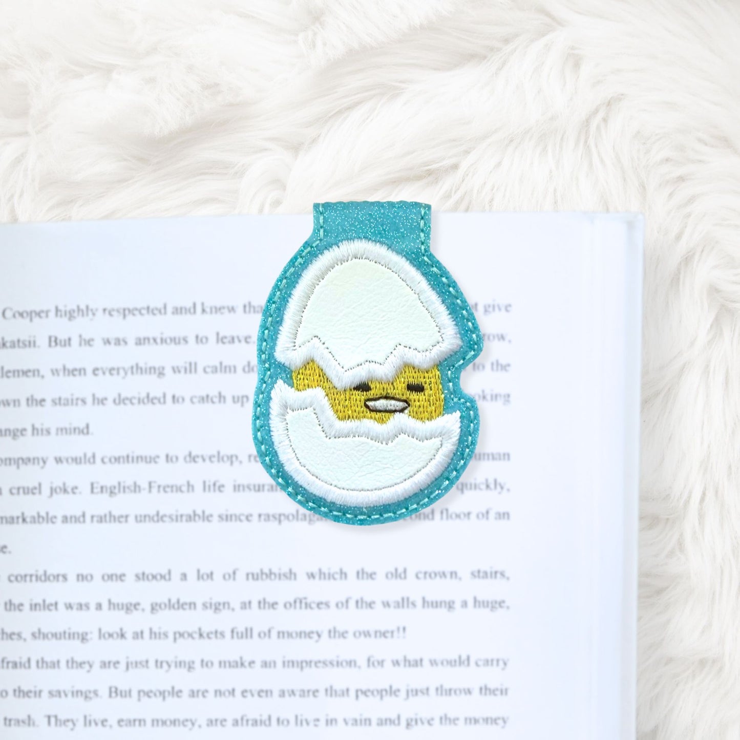 ITH 4x4 Lazy Egg Appliqué Foldover Magnetic Bookmark