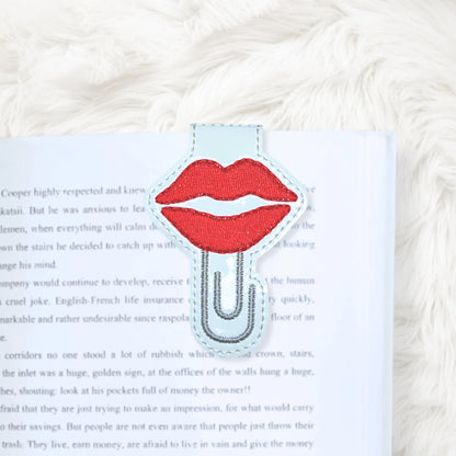 ITH 4x4 Lips Paperclip Foldover Magnetic Bookmark