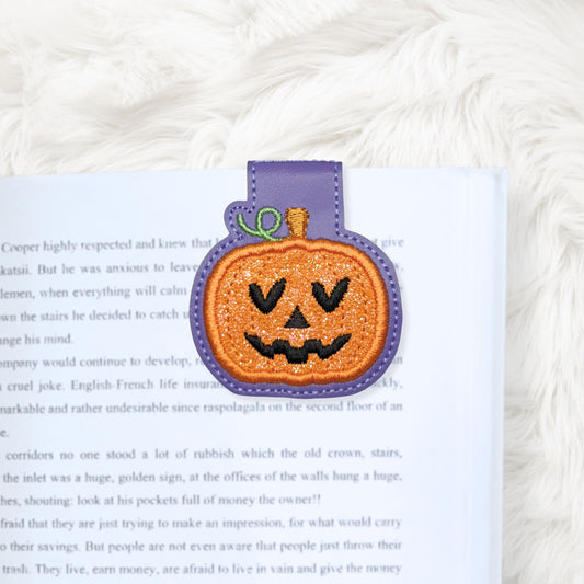 ITH 5x7 Pumpkin Appliqué Foldover Magnetic Bookmark
