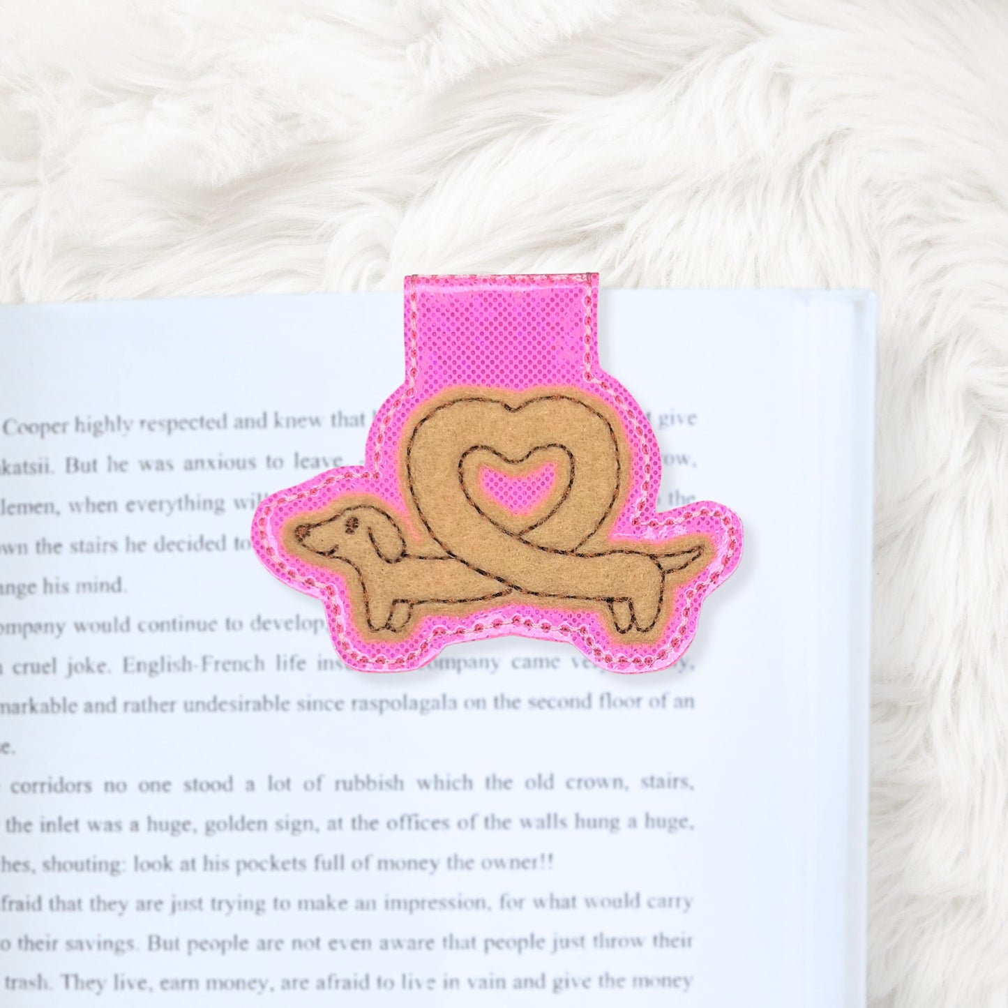 ITH 4x4 Puppy Appliqué Foldover Magnetic Bookmark