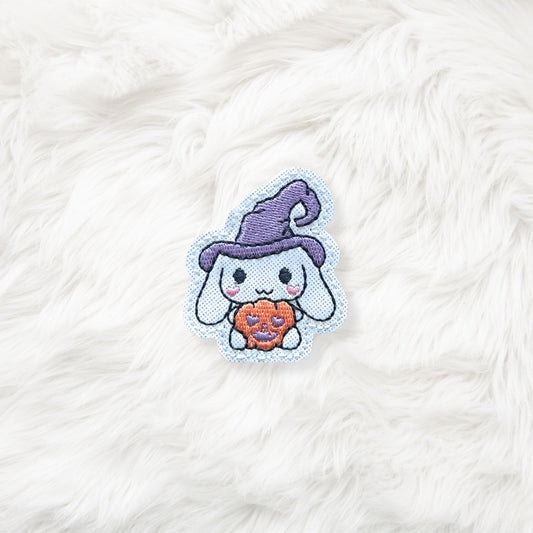 ITH 4x4 Puppy Witch Feltie
