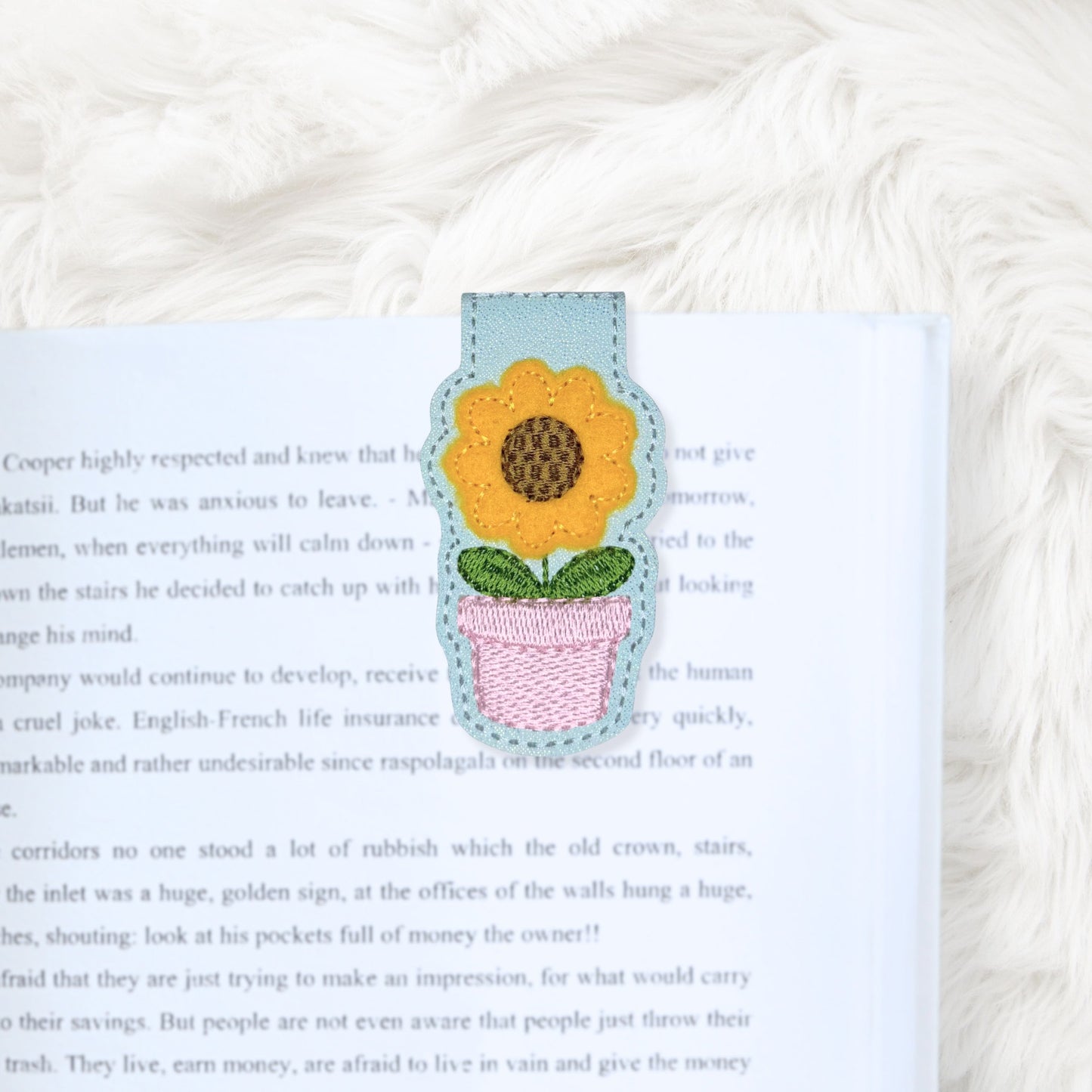 ITH 4x4 Sunflower Appliqué Foldover Magnetic Bookmark