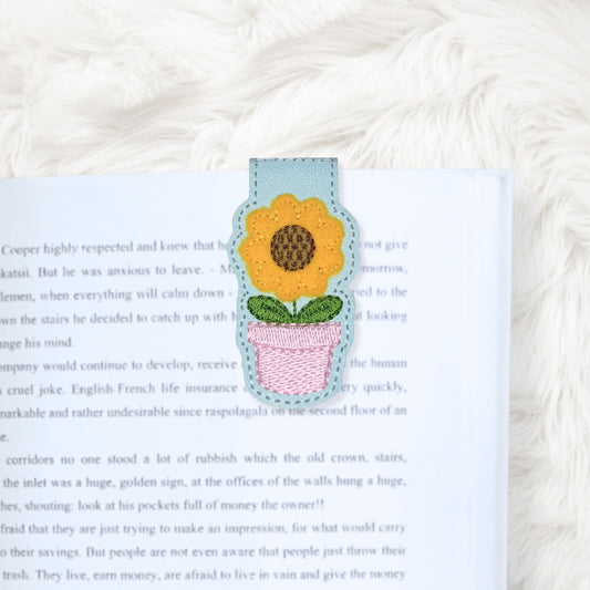ITH 4x4 Sunflower Appliqué Foldover Magnetic Bookmark