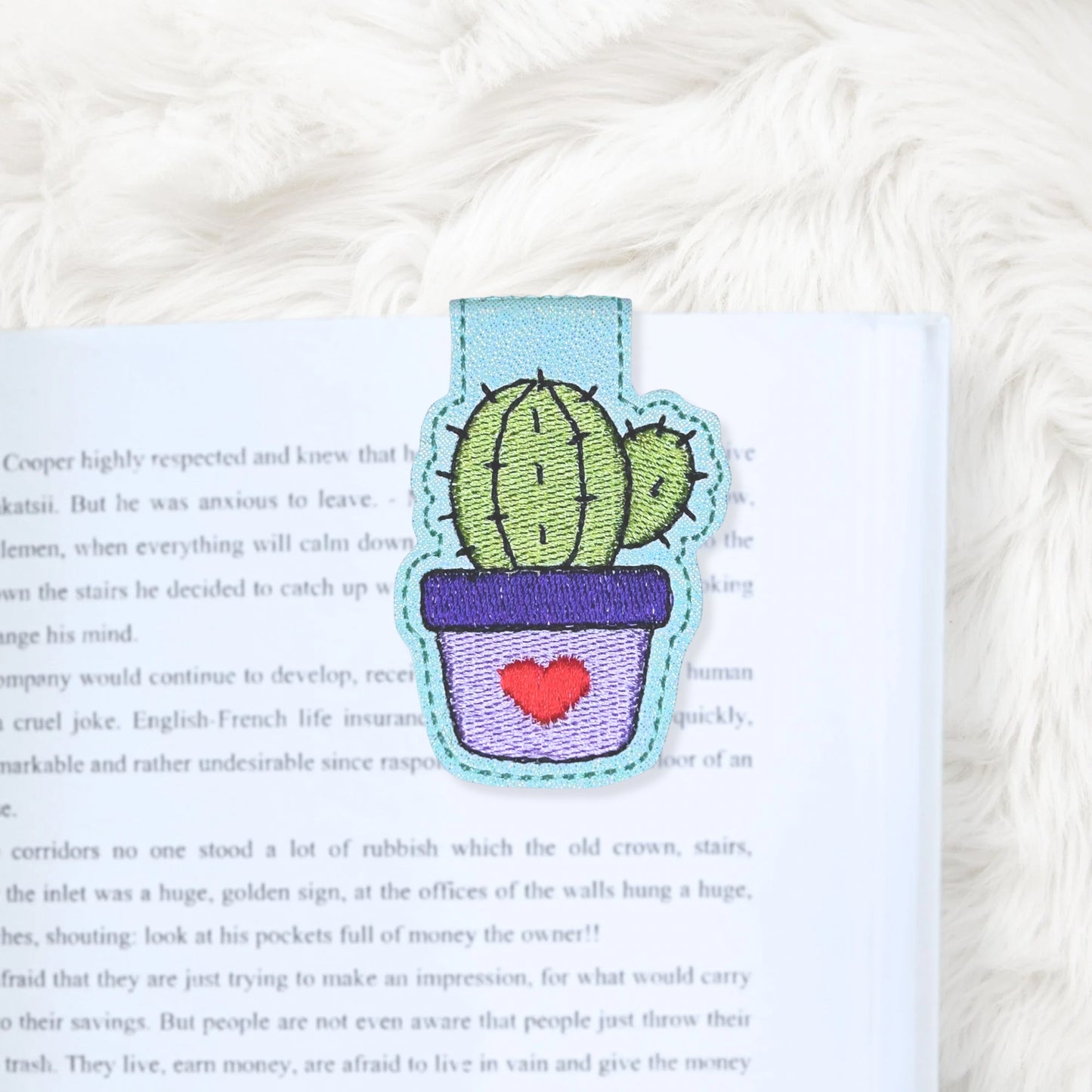 ITH 4x4 Cactus Foldover Magnetic Bookmark