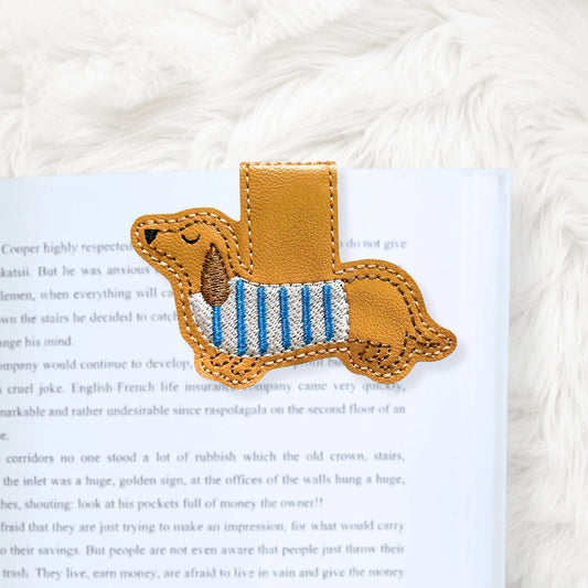 ITH 4x4 Dachshund Foldover Magnetic Bookmark